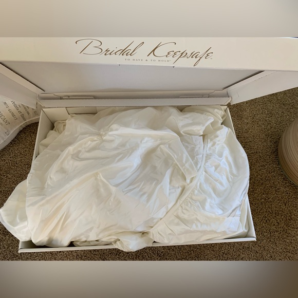 ▶️ justin alexander wedding dress 8 Swarovski crystals lace up back train 8300 - Picture 6 of 16